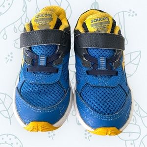 ** toddler sneakers * * saucony ** US size 8M